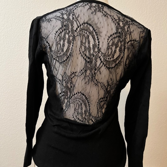 Urban Behavior Cardigan sweater, Size Medium in Black - Picture 2 of 3